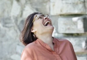 Relâcher votre stress grâce au rire